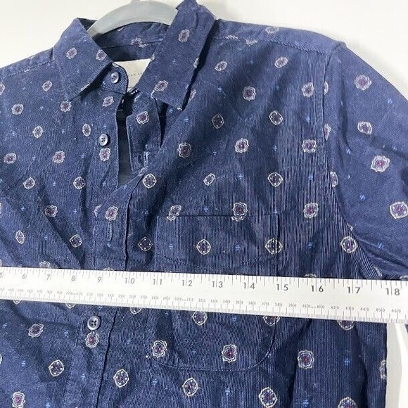 American Eagle Corduroy Button Down Shirt Mens Classic Fit Long Sleeve XS NWT - Picture 6 of 10